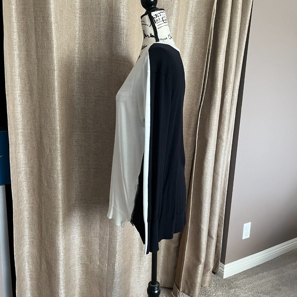 Kenneth Cole Sweater || Black & White || Size S